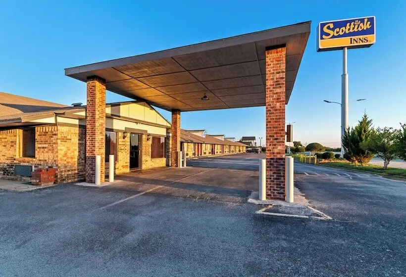 ホテル Scottish Inns   Decatur