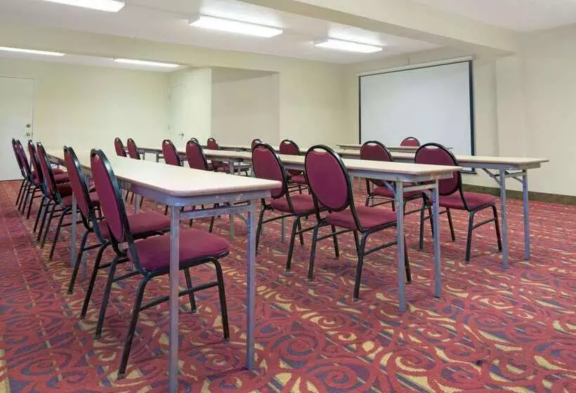 Szálloda Super 8 By Wyndham El Paso Airport