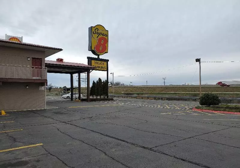 فندق Super 8 By Wyndham Little Rock/north/airport