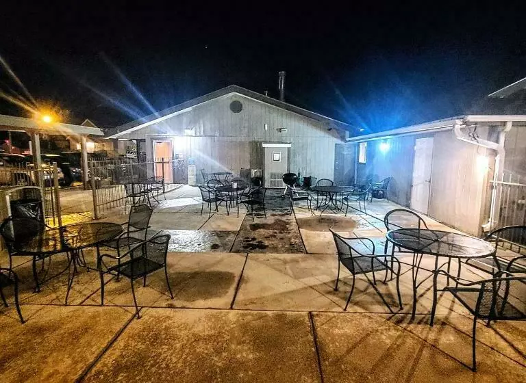 בית מלון כפרי Terrace Park Inn