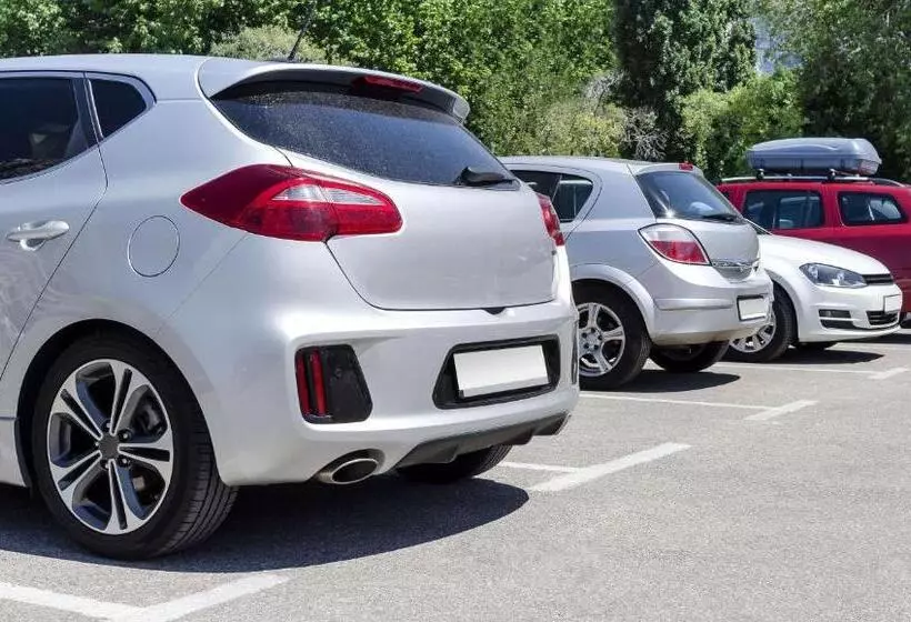 فندق على الطريق Magnuson Hotel Ely