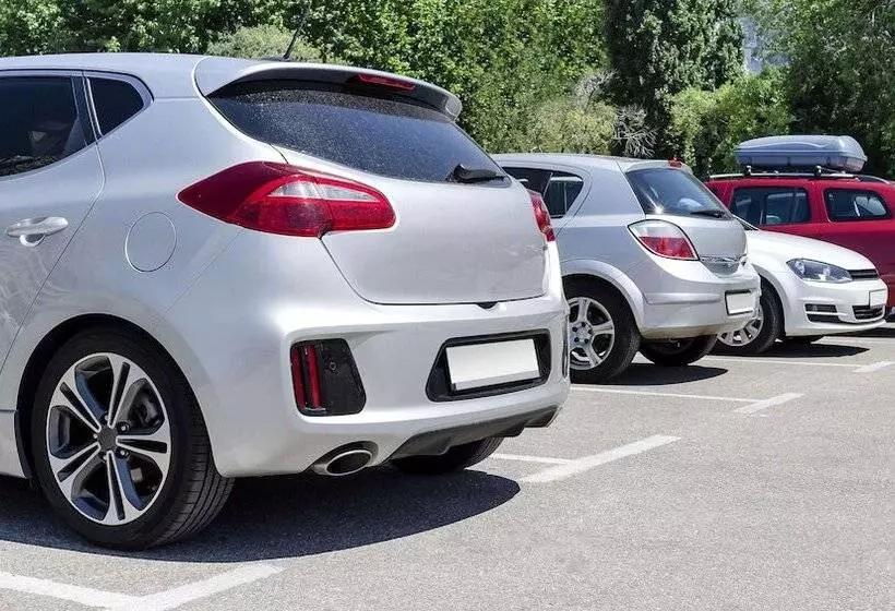 فندق على الطريق Magnuson Hotel Ely