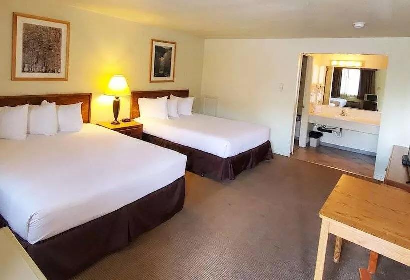 فندق على الطريق Magnuson Hotel Ely