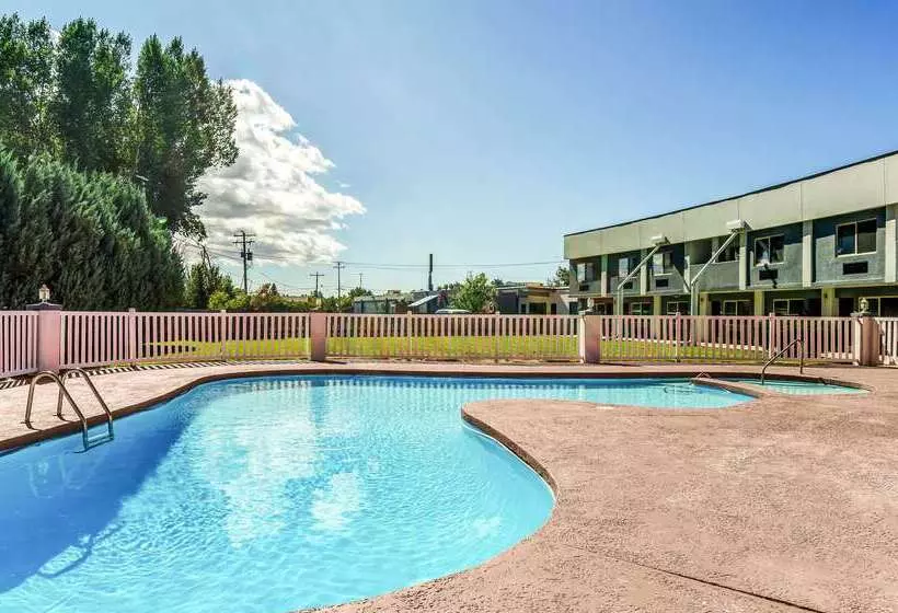 מוטל Quality Inn