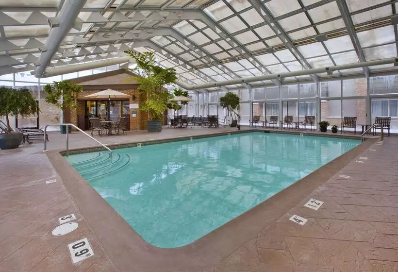 Best Western Okemos/east Lansing Hotel & Suites