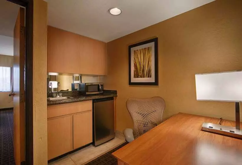 酒店 Best Western Plus Scottsdale Thunderbird Suites