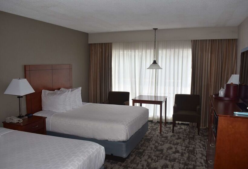 בית מלון כפרי Oasis Boca Raton