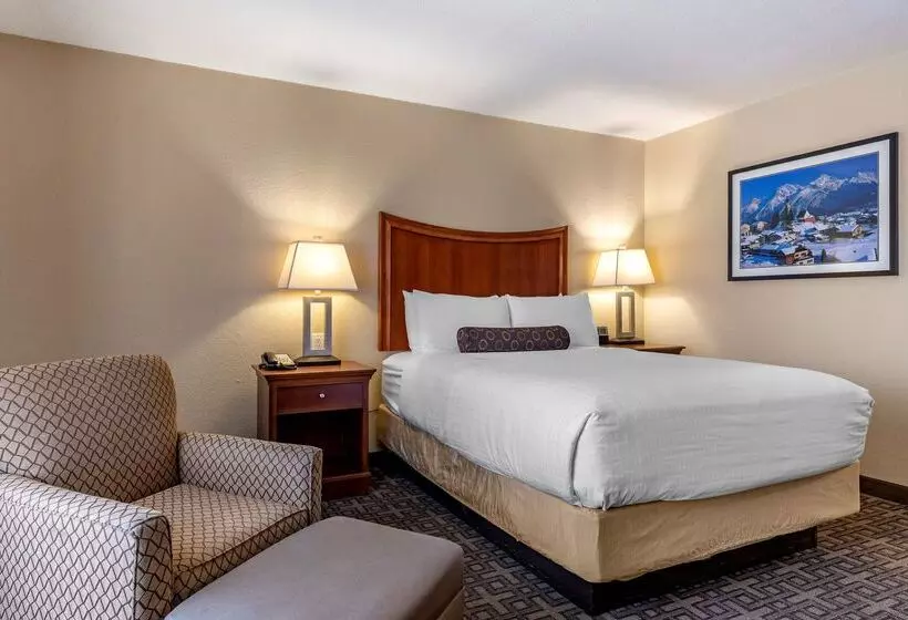 בית מלון כפרי Best Western Swiss Clock Inn