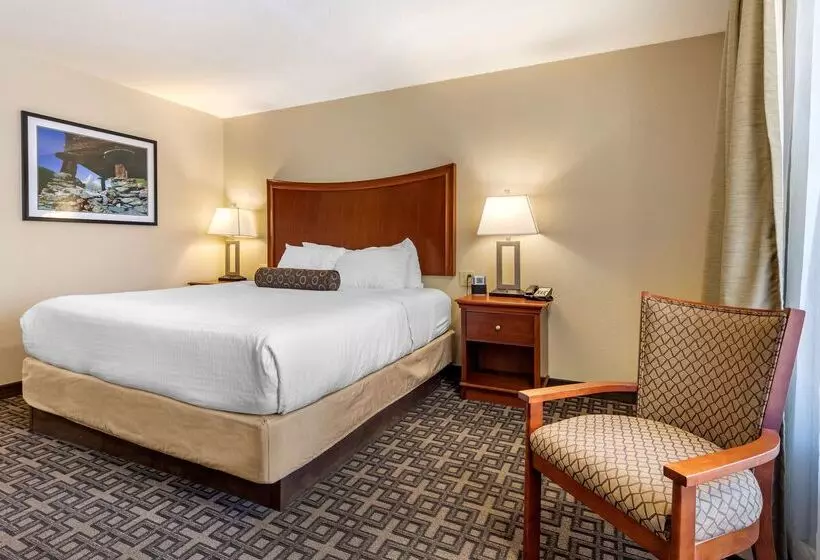 בית מלון כפרי Best Western Swiss Clock Inn