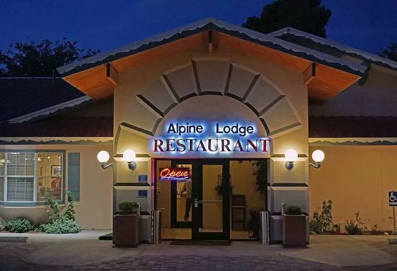 בית מלון כפרי Best Western Swiss Clock Inn