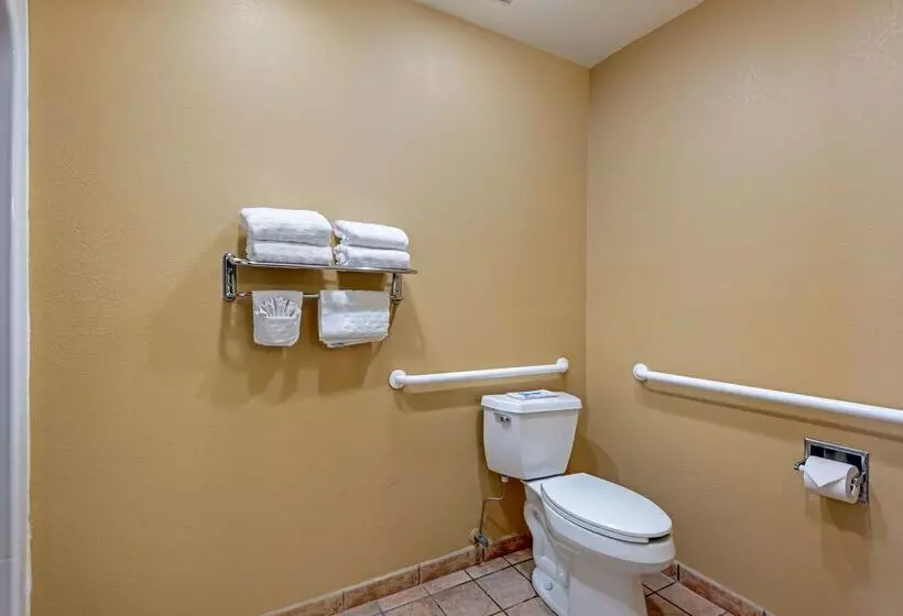 فندق Best Western Turquoise Inn & Suites