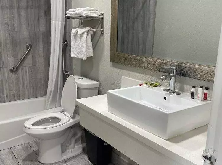 فندق Cabana Inn & Suites