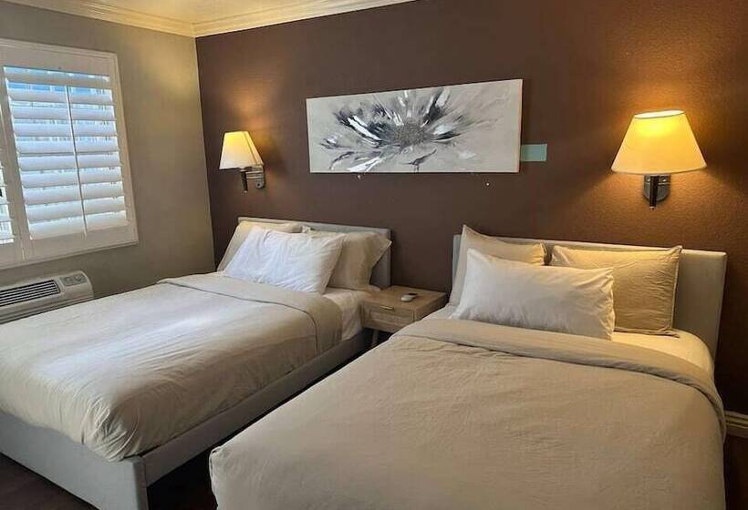 ホテル Cabana Inn & Suites