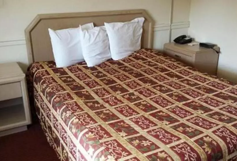 فندق Captain John Smith Inn Williamsburg