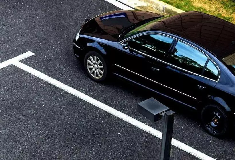 فندق Captain John Smith Inn Williamsburg