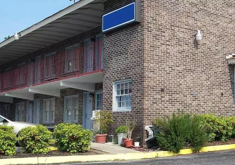 فندق Captain John Smith Inn Williamsburg