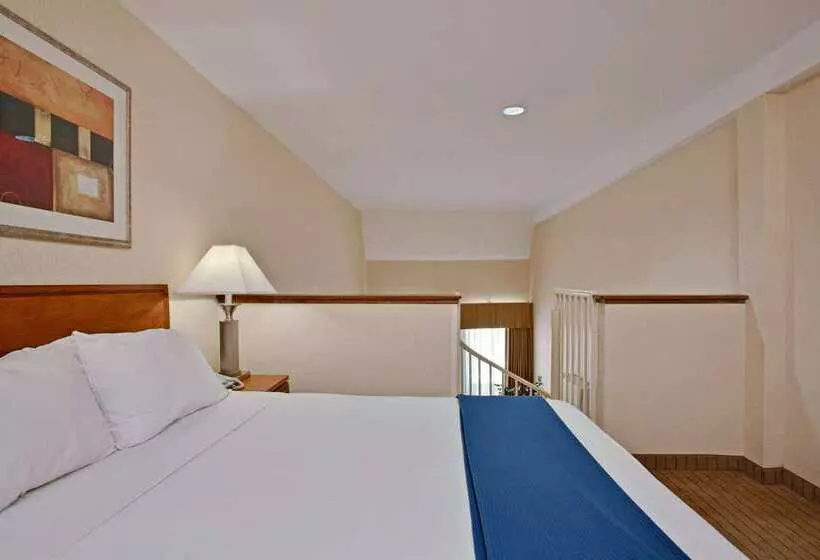 Century Park Hotel La