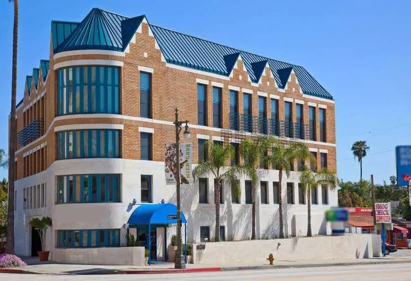 Century Park Hotel La