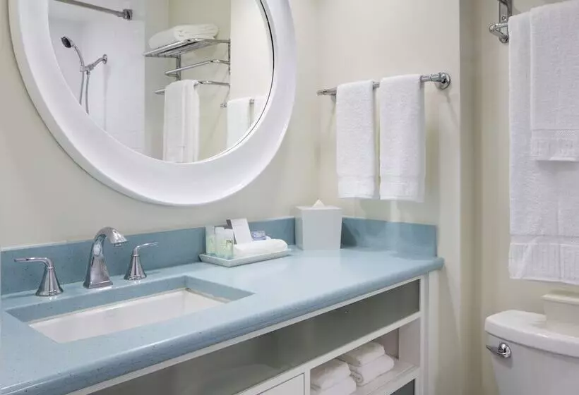 Отель Coconut Waikiki