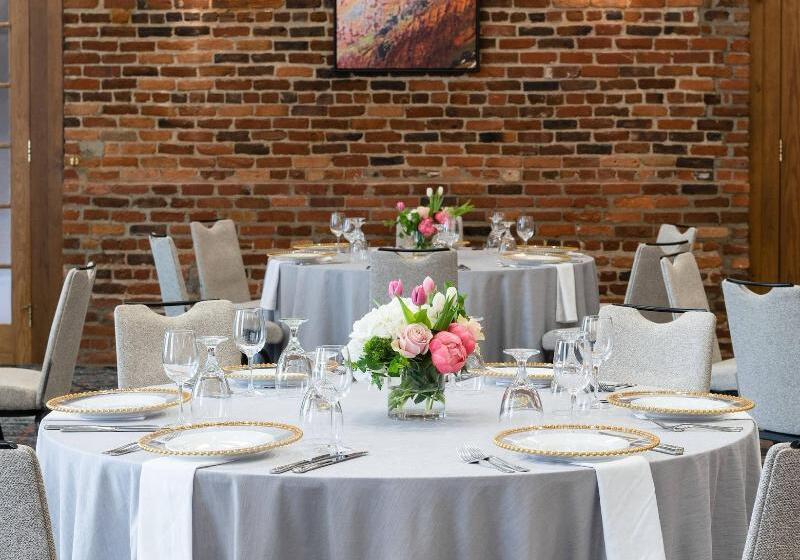 هتل Columbus Marriott