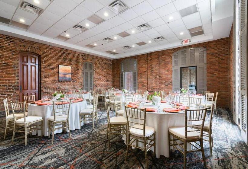 هتل Columbus Marriott