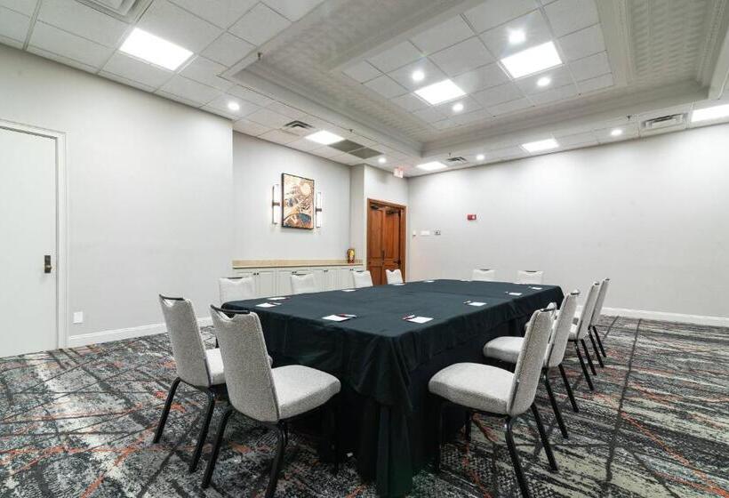 هتل Columbus Marriott