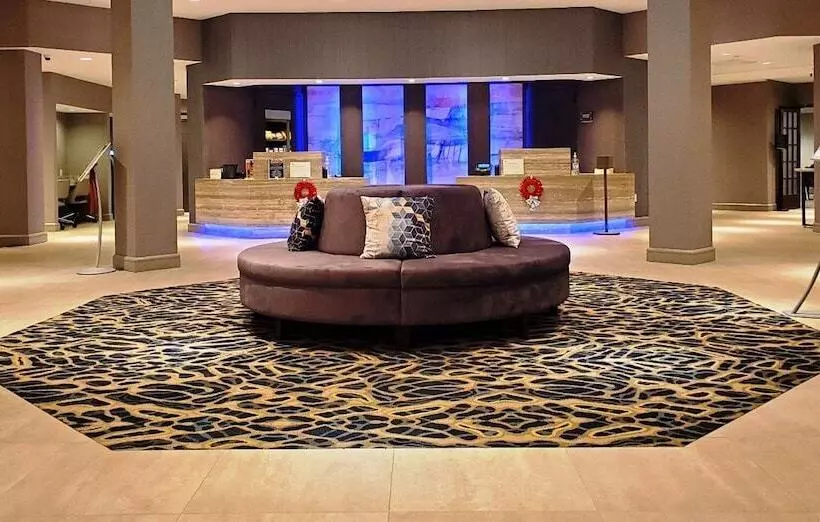 Hotel Crowne Plaza Edison, An Ihg