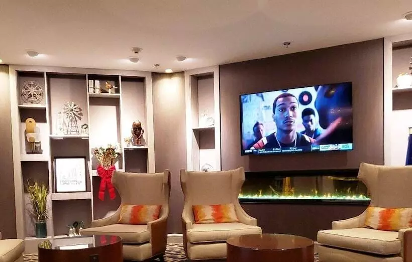 Hotel Crowne Plaza Edison, An Ihg