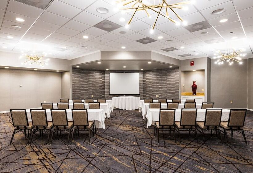 Otel Crowne Plaza Edison, An Ihg