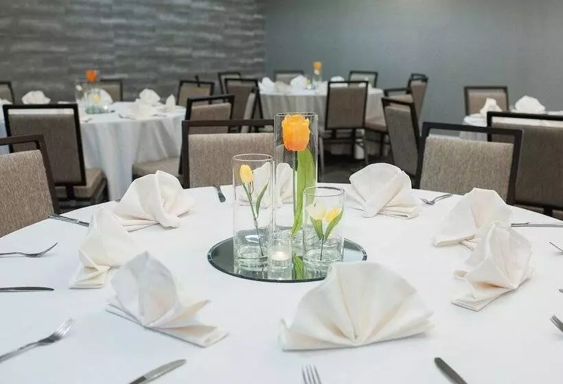 Hotel Crowne Plaza Edison, An Ihg