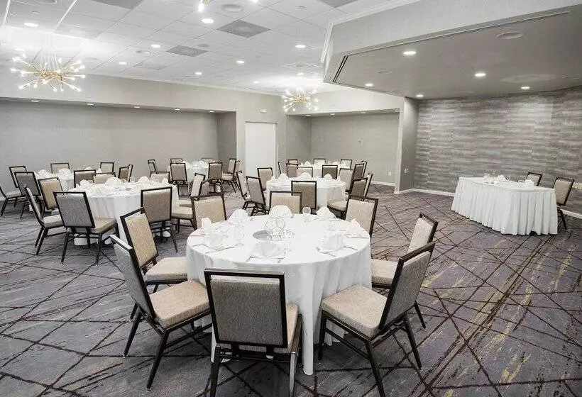 Hotel Crowne Plaza Edison, An Ihg