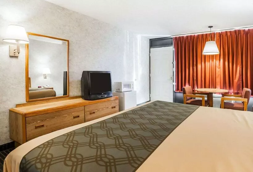 בית מלון כפרי Econo Lodge Jefferson City
