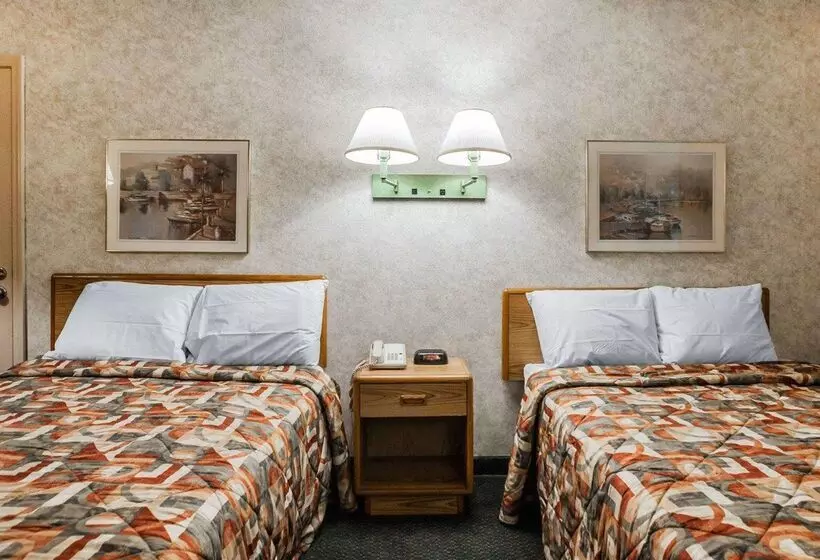 בית מלון כפרי Econo Lodge Jefferson City