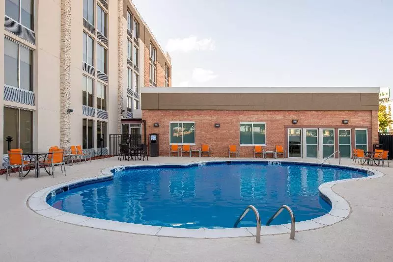 בית מלון כפרי Holiday Inn Express & Suites   Shreveport   Downtown, An Ihg