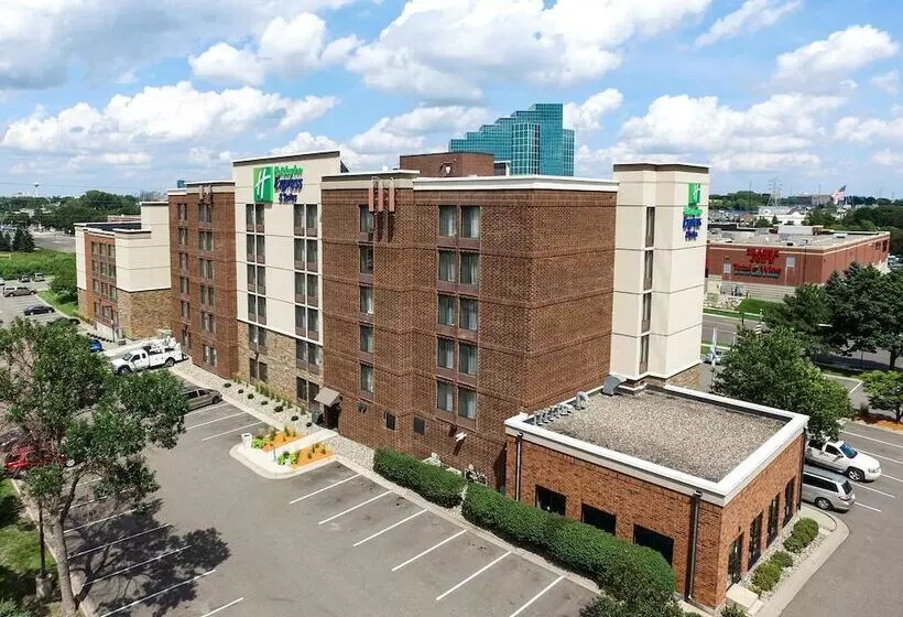Szálloda Holiday Inn Express & Suites Bloomington West, An Ihg