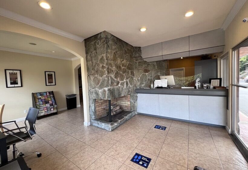 هتل Inn At San Luis Obispo