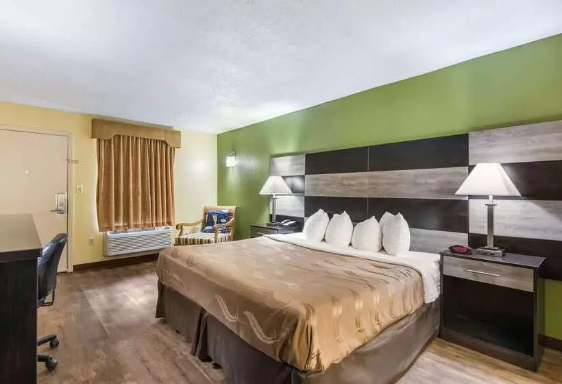 בית מלון כפרי Quality Inn