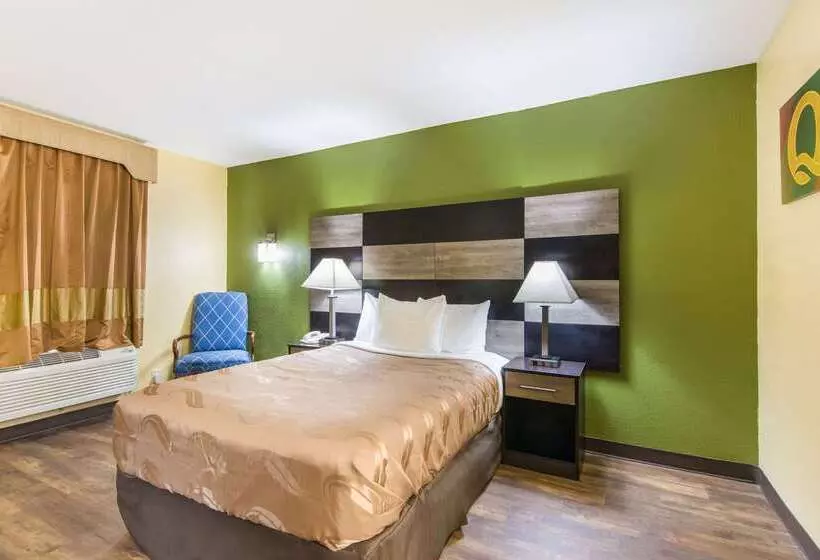 בית מלון כפרי Quality Inn