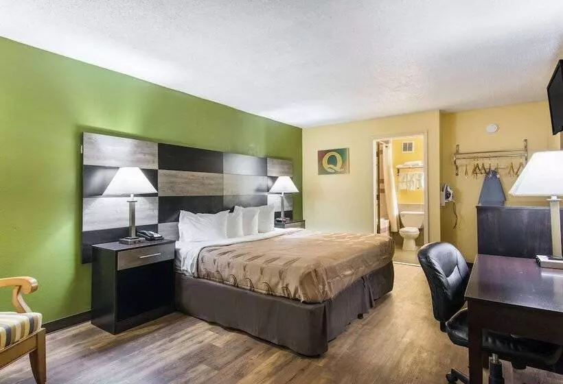 בית מלון כפרי Quality Inn