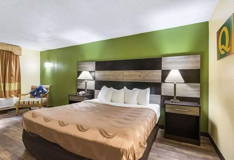 בית מלון כפרי Quality Inn