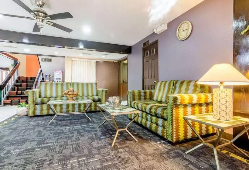 ホテル Quality Inn South