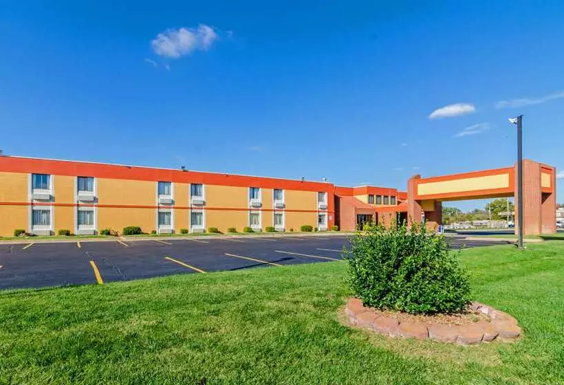 ホテル Quality Inn South