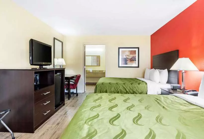 Отель Quality Inn & Suites