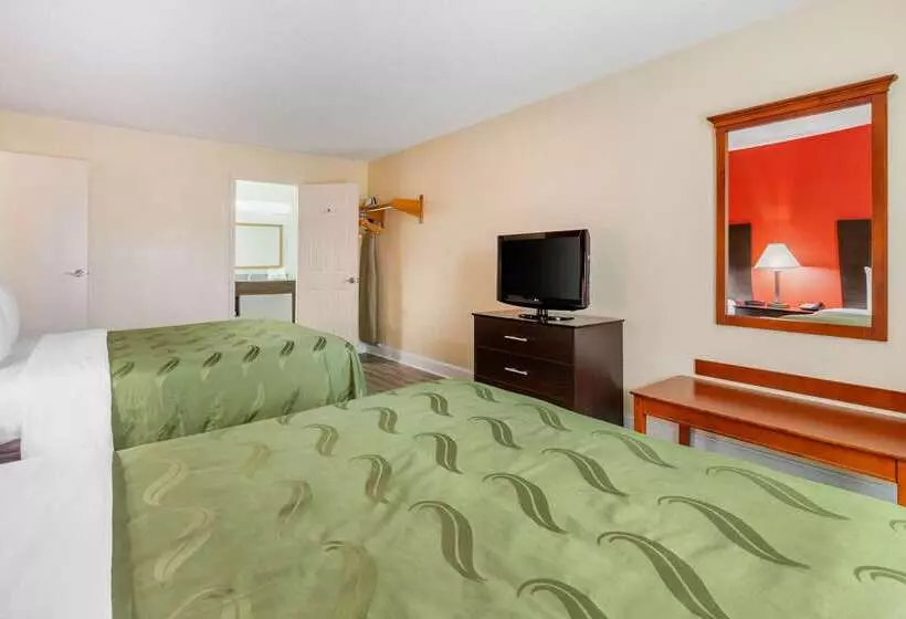Отель Quality Inn & Suites