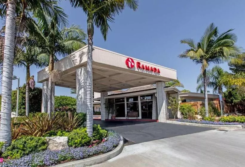 Hotel Ramada By Wyndham Santa Barbara