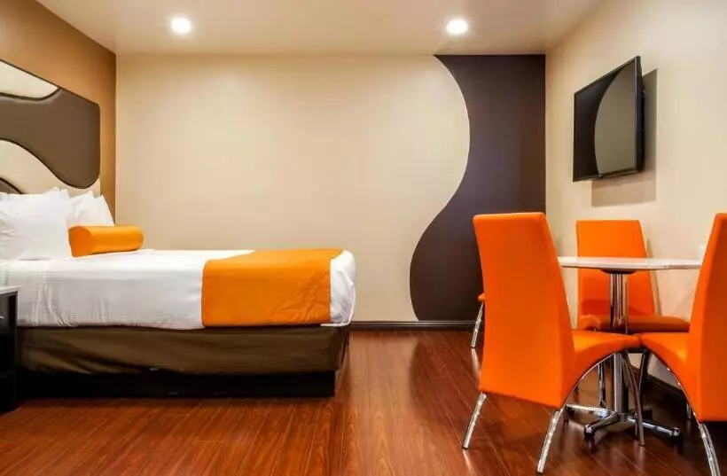 فندق Redondo Pier Inn