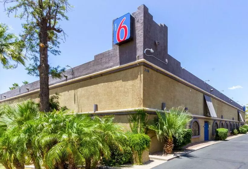 Motel 6 Glendale Az
