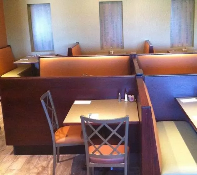 Мотель Quality Inn East Stroudsburg  Poconos