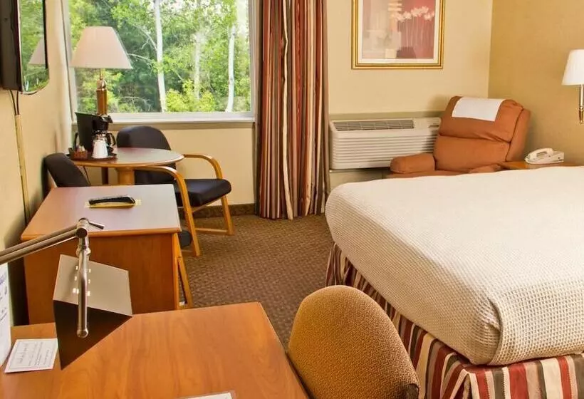 Мотель Quality Inn East Stroudsburg  Poconos