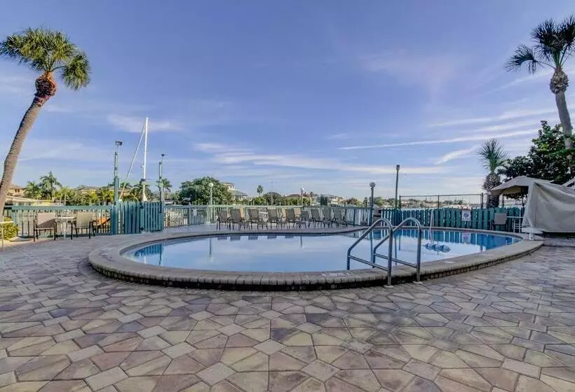 리조트 Dockside Dream